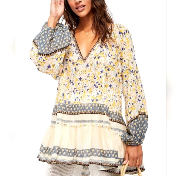 Free People Tops - Free People Gardenia Floral Tunic Top